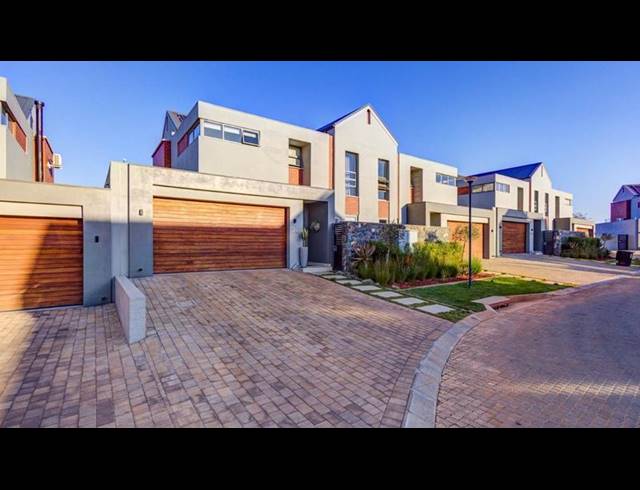 3 BEDROOM TOWNHOUSE FOR SALE IN SERENGETI LIFESTYLE ESTATE